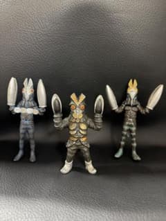 バルタン星人 フィギュア 3体セットのサムネイル