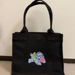 ZOZO完売】GANNI パピー ラージ トート ブラック 美品 - メルカリ