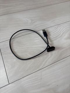 fitbit用 USB充電ケーブル 黒のサムネイル