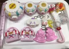 キラキラプリキュアアラモード ガチャガチャセットのサムネイル