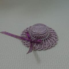 ミニ帽子(手作り)のサムネイル