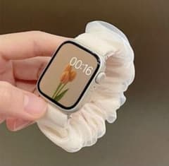 AppleWatch アップルウォッチ 時計 シュシュ 白 ホワイト SE用のサムネイル