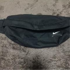 NIKE ウエストバッグのサムネイル