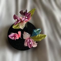 【新品未使用】髪飾り 和装小物 小花モチーフのサムネイル