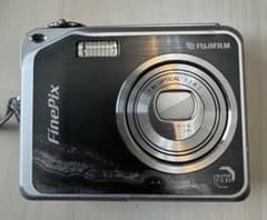 FUJIFILM FinePix V10（ブラック） すぐに使えるフルセット！ - メルカリ
