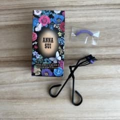 ANNA SUI アイラッシュカーラーのサムネイル