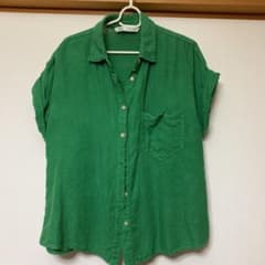 ZARA グリーンシャツトップスのサムネイル