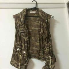 迷彩柄ベスト♪のサムネイル