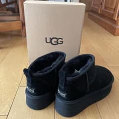 【まちゃみけ様専用】新品未使用】UGGムートンブームのサムネイル