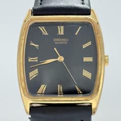 1995年製 SEIKO 7431-5390 黒文字盤 ローマン 薄型 トノー