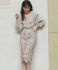 tocco closet フラワーレースタイトスカートのサムネイル