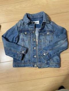 天ちゃん様専用　⭐️値下げ⭐️ ギャップキッズ　ディズニー　デニムジャケット　110のサムネイル
