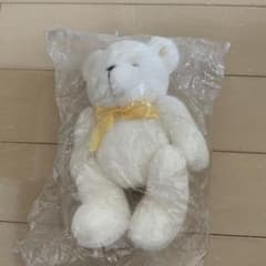ホワイトベア ぬいぐるみ 黄色いリボン付きのサムネイル