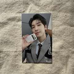 SEVENTEEN  FML  Carat盤　ユニバ特典 トレカ ウォヌのサムネイル