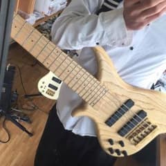6弦ベース tune twb 6 定価 20数万円のサムネイル
