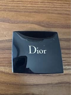 Dior サンククルール　857 ルビーのサムネイル