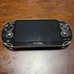 ぬ*り様 SONY PS Vita 本体 進撃の巨人2 ソフトセットのサムネイル