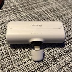 超小型iPhone 用モバイルバッテリー(5000mAh)のサムネイル