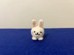 羊毛フェルト　うさぎのサムネイル
