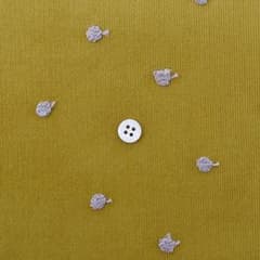 C&Sフレンチコーデュロイマスタード　林檎の刺繍のサムネイル