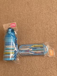 未使用品 新幹線 プラ　水筒 とフォークスプーンセットのサムネイル