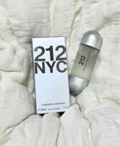 キャロラインへレラ　212 NYC 30ml オードトワレのサムネイル