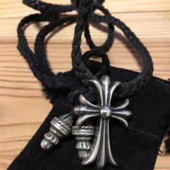 【数日間だけの値下げ】正規店購入 美品 クロムハーツクロスチョーカー 紐付きのサムネイル
