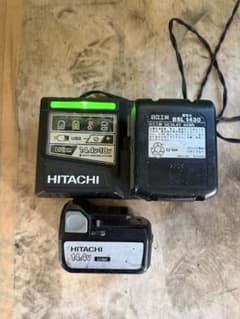 HITACHI 充電器✖️1 BSL1430✖️2のサムネイル