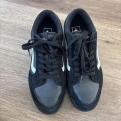 値下げ！Vans ブラック/ホワイト スニーカーのサムネイル