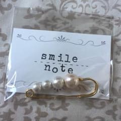 ピンクコットンパールストールピン✴︎ハンドメイドのサムネイル