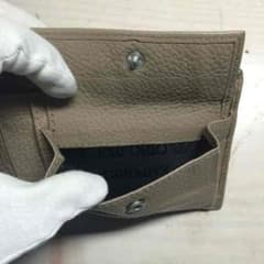 エンポリオアルマーニの財布のサムネイル