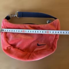 NIKE ナイキ　バック　中古品のサムネイル