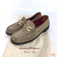 Salvatore Ferragamo サルヴァトーレフェラガモ ガンチーニのサムネイル