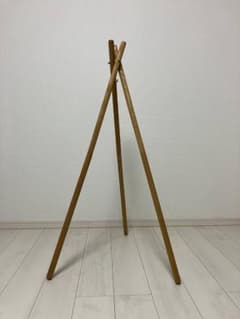 キャンプマニアプロダクツ　木製トライポッド　ランタンスタンドのサムネイル