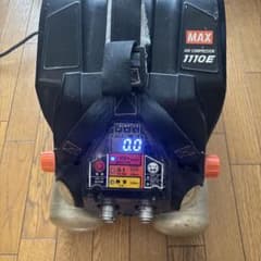 MAX エアコンプレッサー 1110E 本体　ブラック　限定カラー　ジャンク品のサムネイル