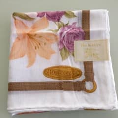 【ゆき様専用】バーバリーハンカチのサムネイル