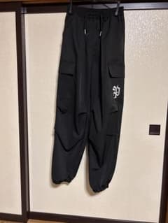 ブラックカーゴパンツ ウエストゴムのサムネイル