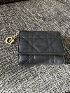 Lady Dior 三つ折財布 黒 ラムスキンのサムネイル