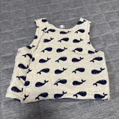 PETIT BATEAU ベビーベスト クジラ柄　サイズ74のサムネイル