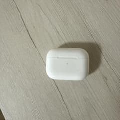 AirPods pro 第一世代 充電ケースのサムネイル