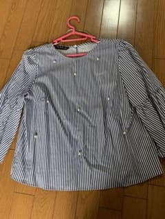 ZARAにて購入しましたが一度も着る機会がなかったので出品しますのサムネイル