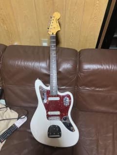 Squier by Fender ヴィンテージモディファイド　ジャガーのサムネイル