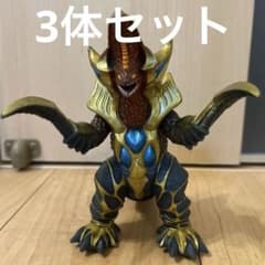 ウルトラマンガイア 怪獣ソフビ 3体セット 超コッヴ ゾンネル エンザンのサムネイル