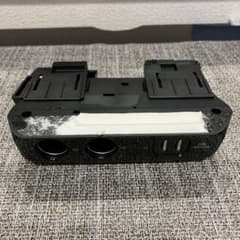 ヤリス ヤリスクロス 専用 増設ソケット 電源BOX ブラック SY-YA4のサムネイル
