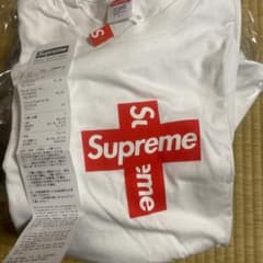 supremeのサムネイル
