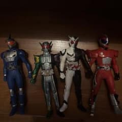 仮面ライダー ソフビ フィギュア 4体セットのサムネイル