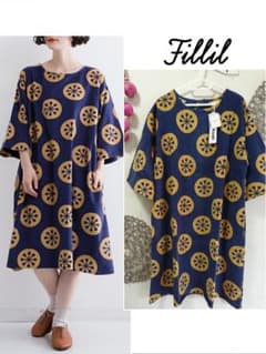 新品  fillil ☆サークルフラワープリントコーデュロイワンピのサムネイル