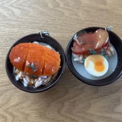 食べ物キーホルダー カツ丼 ・肉丼のサムネイル