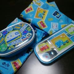 サンリオ 乗り物 お弁当箱のサムネイル