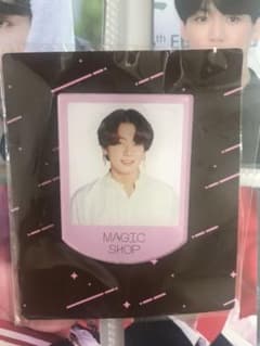 BTS アクリルバッジ ジョングクのサムネイル